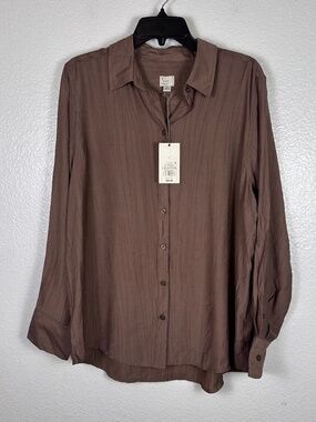 A New Day Woman’s Button Down Shirt. Sz L.